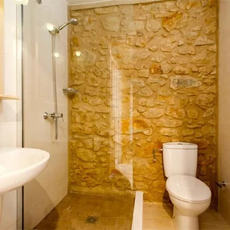 Petit Apartment Pals