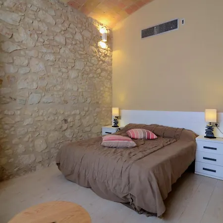 Petit Apartment Pals